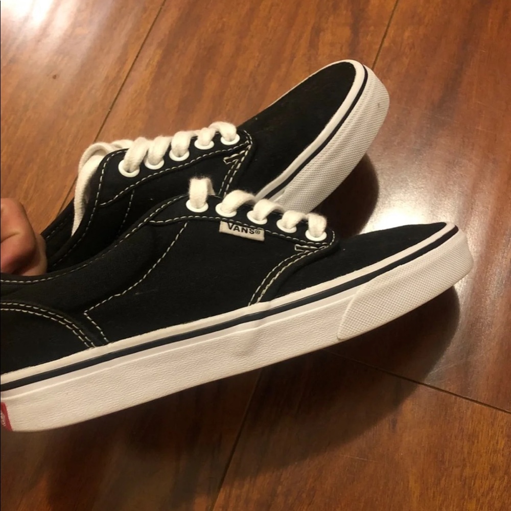 Vans - Picture 5 of 7